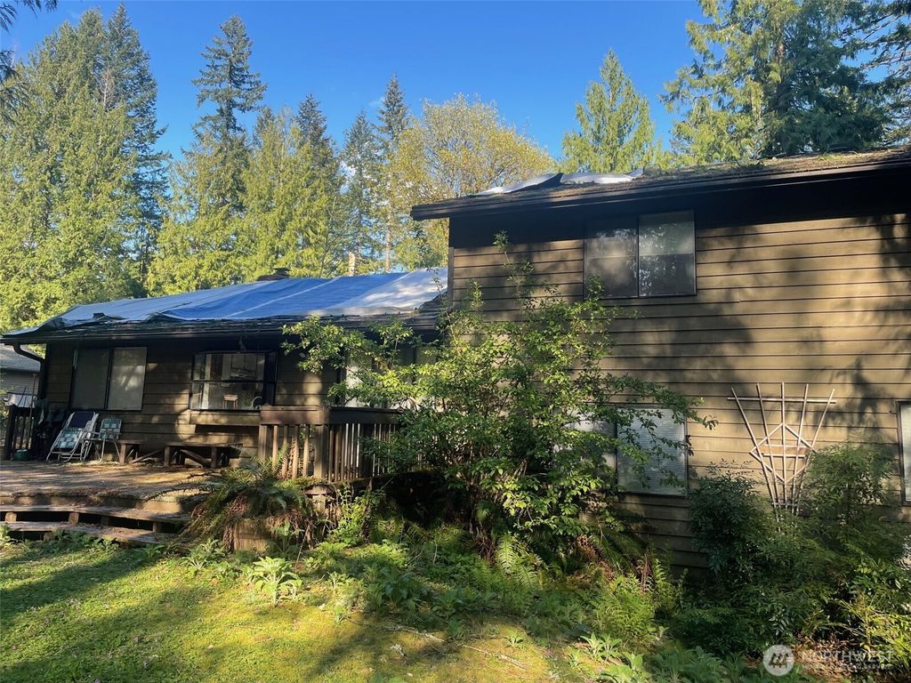 Photo of 14925 258 Avenue SE, Issaquah, WA 98027 (MLS # 2394655)