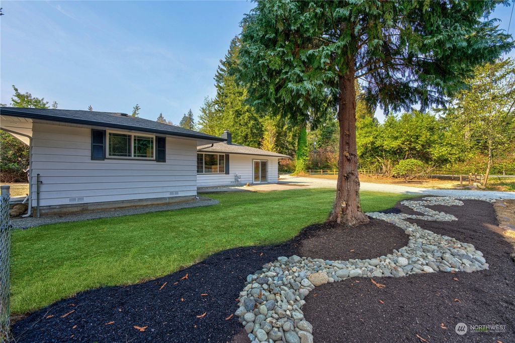 Photo of 13920 30th Avenue NW, Tulalip, WA 98271 (MLS # 2003534)