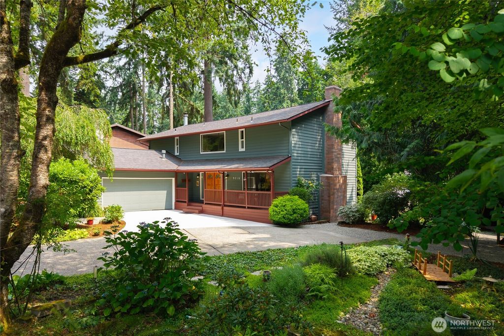 Photo of 9216 120th Avenue SE, Newcastle, WA 98056 (MLS # 2388573)