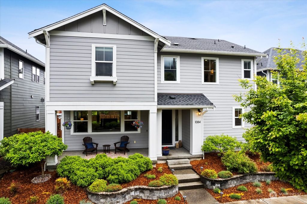 Photo of 1084 Maloney Grove Avenue SE, North Bend, WA 98045 (MLS # 2240977)
