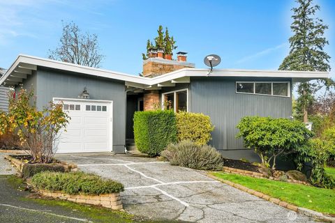 Photo of 8240 S 114th Street, Seattle, WA 98178 (MLS # 2492242)
