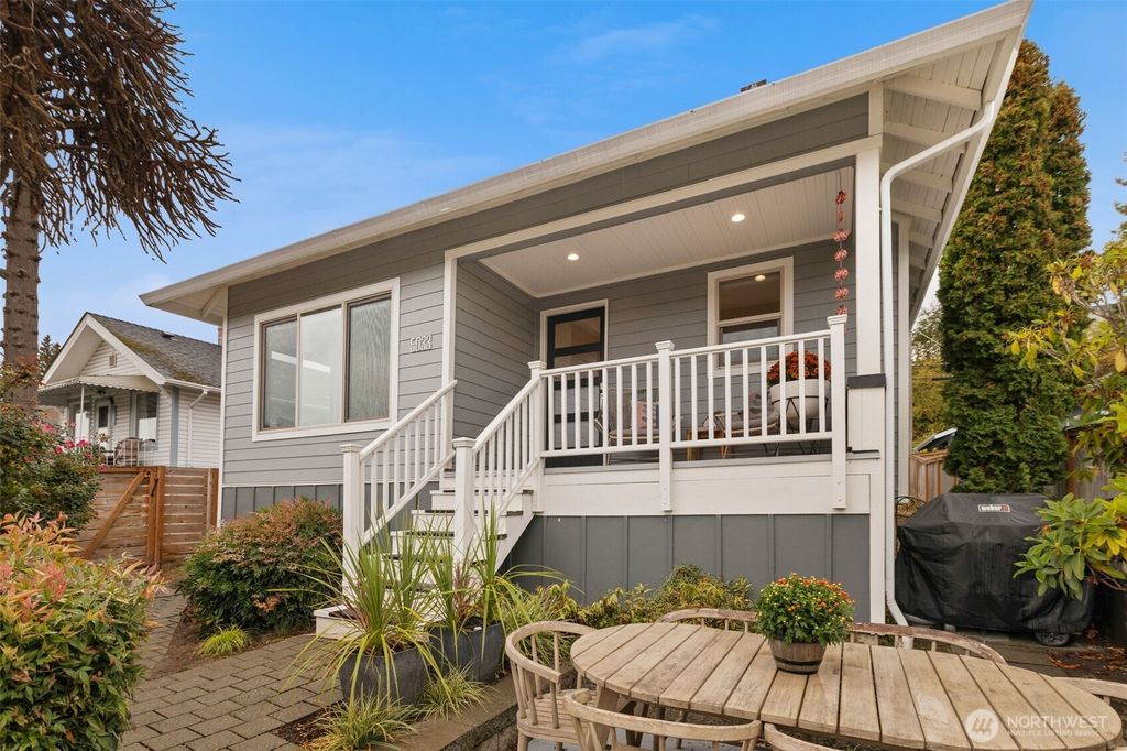 Photo of 5033 40th Avenue SW, Seattle, WA 98136 (MLS # 2439848)