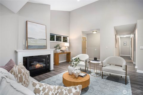 Photo of 14609 NE 40th Street #H4, Bellevue, WA 98007 (MLS # 2472401)