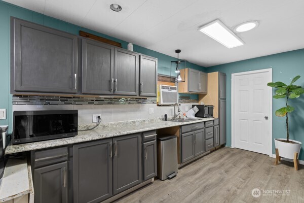 15708 81st Street E 131