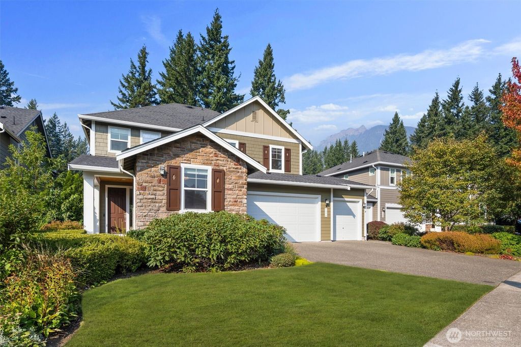 Photo of 1094 SE 10th Street, North Bend, WA 98045 (MLS # 2435745)