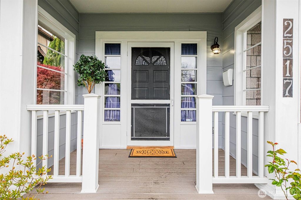 Photo of 2517 State Street, Everett, WA 98201 (MLS # 2356272)