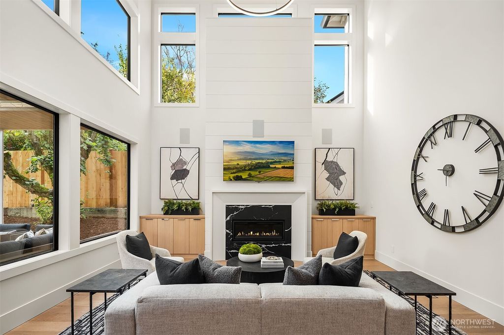 Photo of 1249 NE 94th Street, Seattle, WA 98115 (MLS # 2447472)