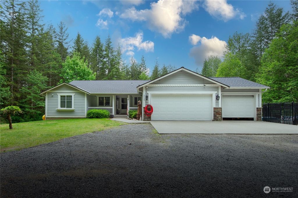 Photo of 5528 218th Avenue NE, Granite Falls, WA 98252 (MLS # 2075327)