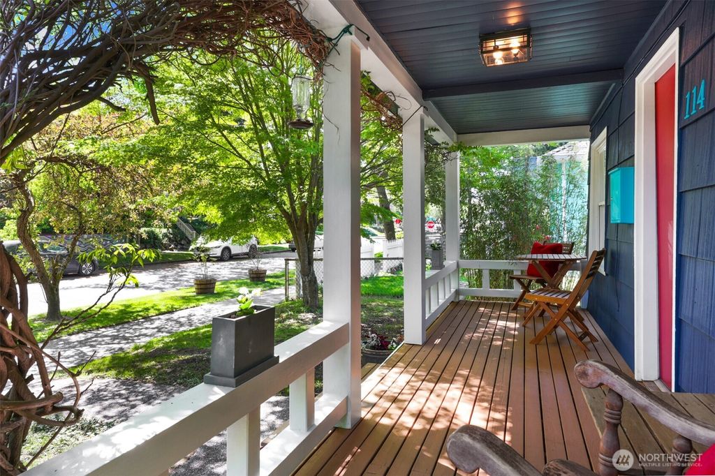 Photo of 114 N 84th Street, Seattle, WA 98103 (MLS # 2518448)