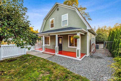 Photo of 1321 South Bay Road NE, Olympia, WA 98506 (MLS # 2435358)
