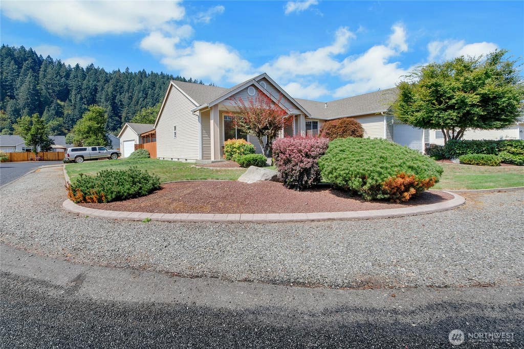 Photo of 13714 143rd Avenue E, Orting, WA 98360 (MLS # 2575042)