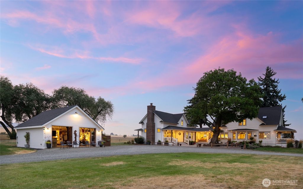 Photo of 681 Red Tail Lane, Ellensburg, WA 98926 (MLS # 2489775)