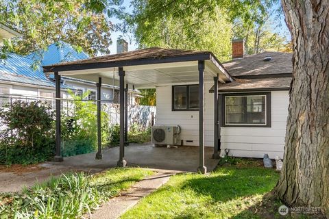 Photo of 625 E Sumach Street, Walla Walla, WA 99362 (MLS # 2489668)