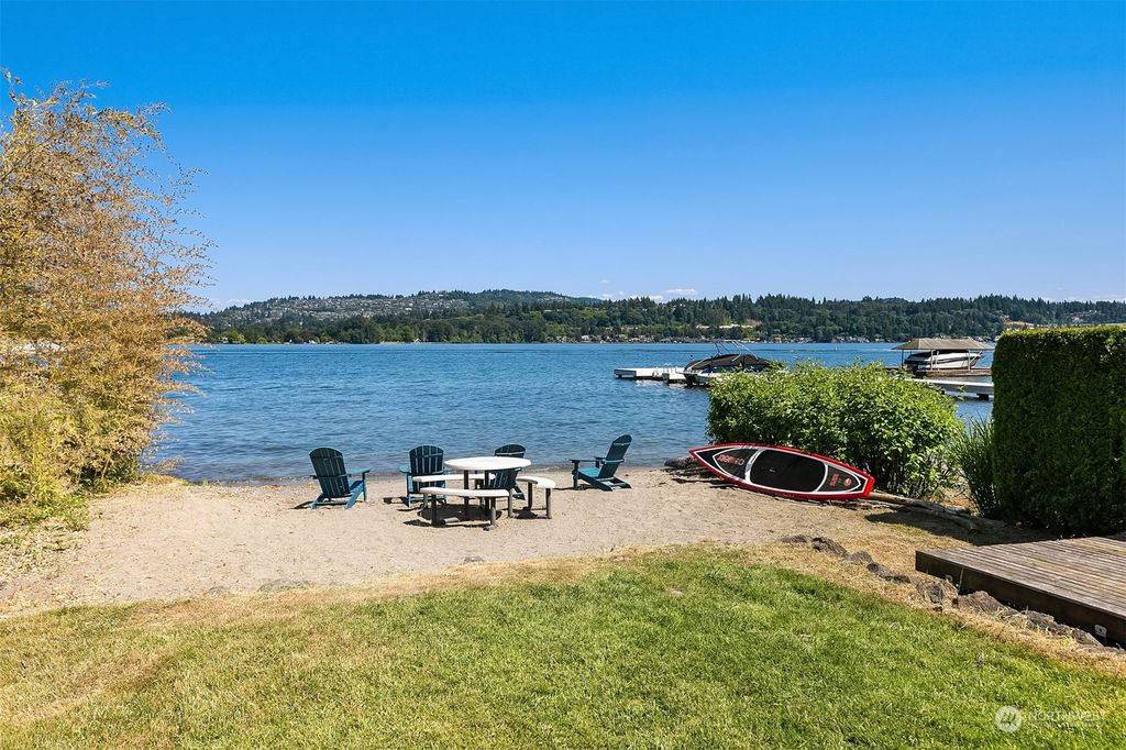 Photo of 4346 E Mercer Way, Mercer Island, WA 98040 (MLS # 2066434)