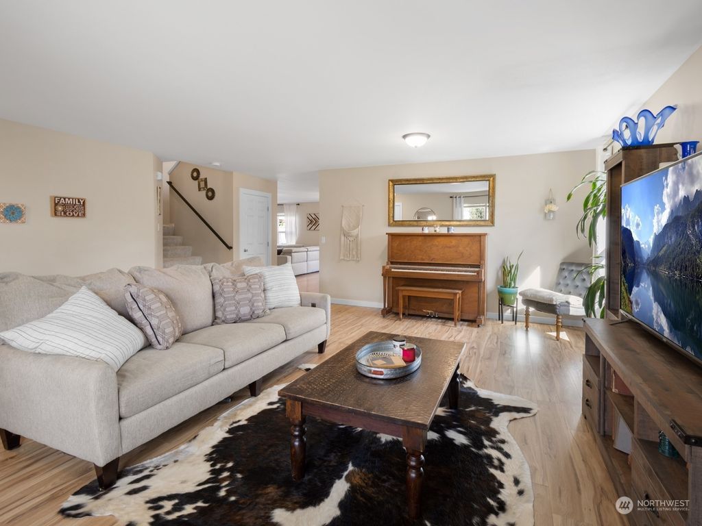 Photo of 14369 Autumns Avenue SE, Monroe, WA 98272 (MLS # 2050130)