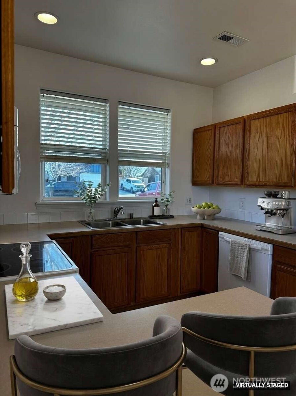 Photo of 1512 S Husky Drive, Moses Lake, WA 98837 (MLS # 2463744)