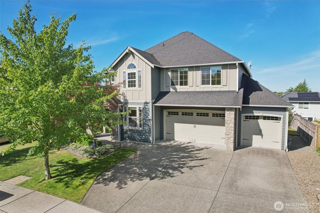 Photo of 6723 Quincy Avenue SE, Auburn, WA 98092 (MLS # 2422667)