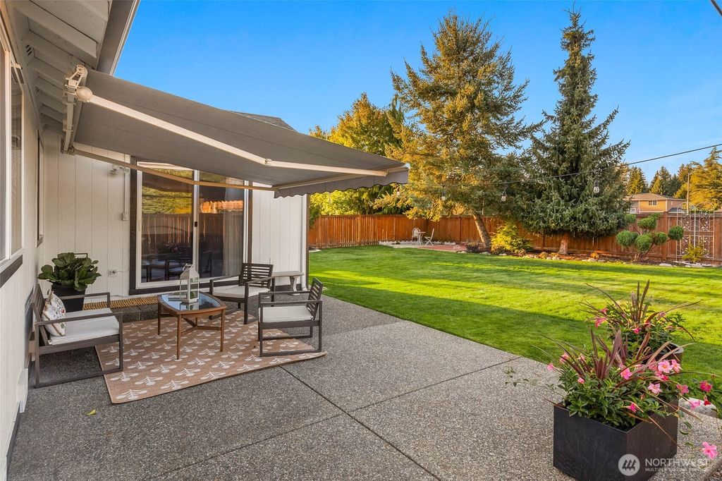 Photo of 5631 138th Place NE, Marysville, WA 98271 (MLS # 2438406)
