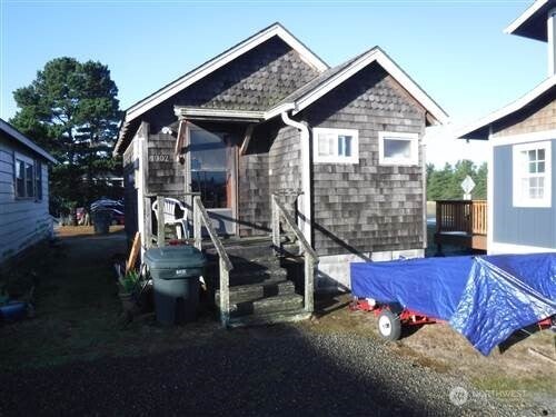 Photo of 1002 Ocean Beach Blvd. BLVD S, Long Beach, WA 98631 (MLS # 2563242)