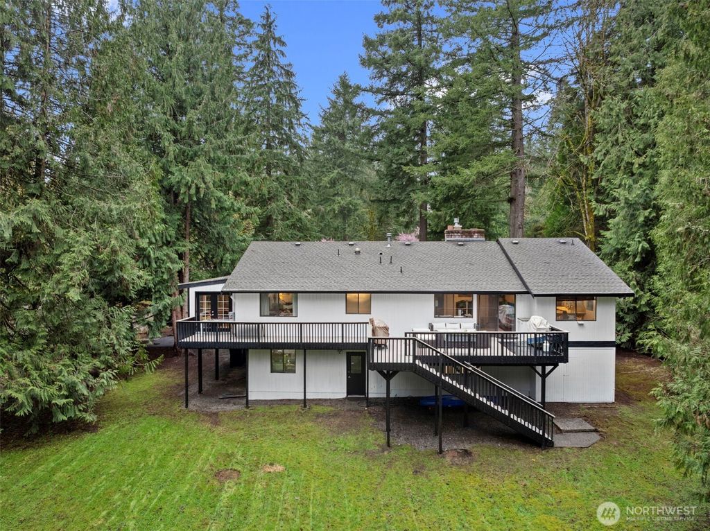Photo of 18802 185th Avenue NE, Woodinville, WA 98077 (MLS # 2489720)