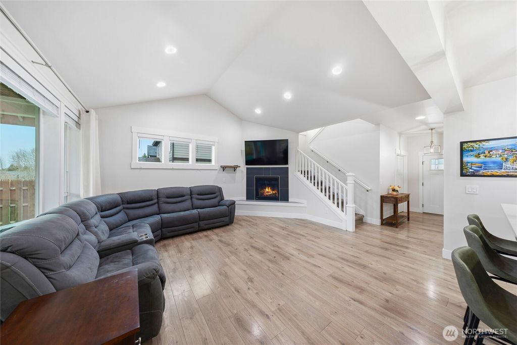 Photo of 5612 Clearview Drive, Ferndale, WA 98248 (MLS # 2478587)