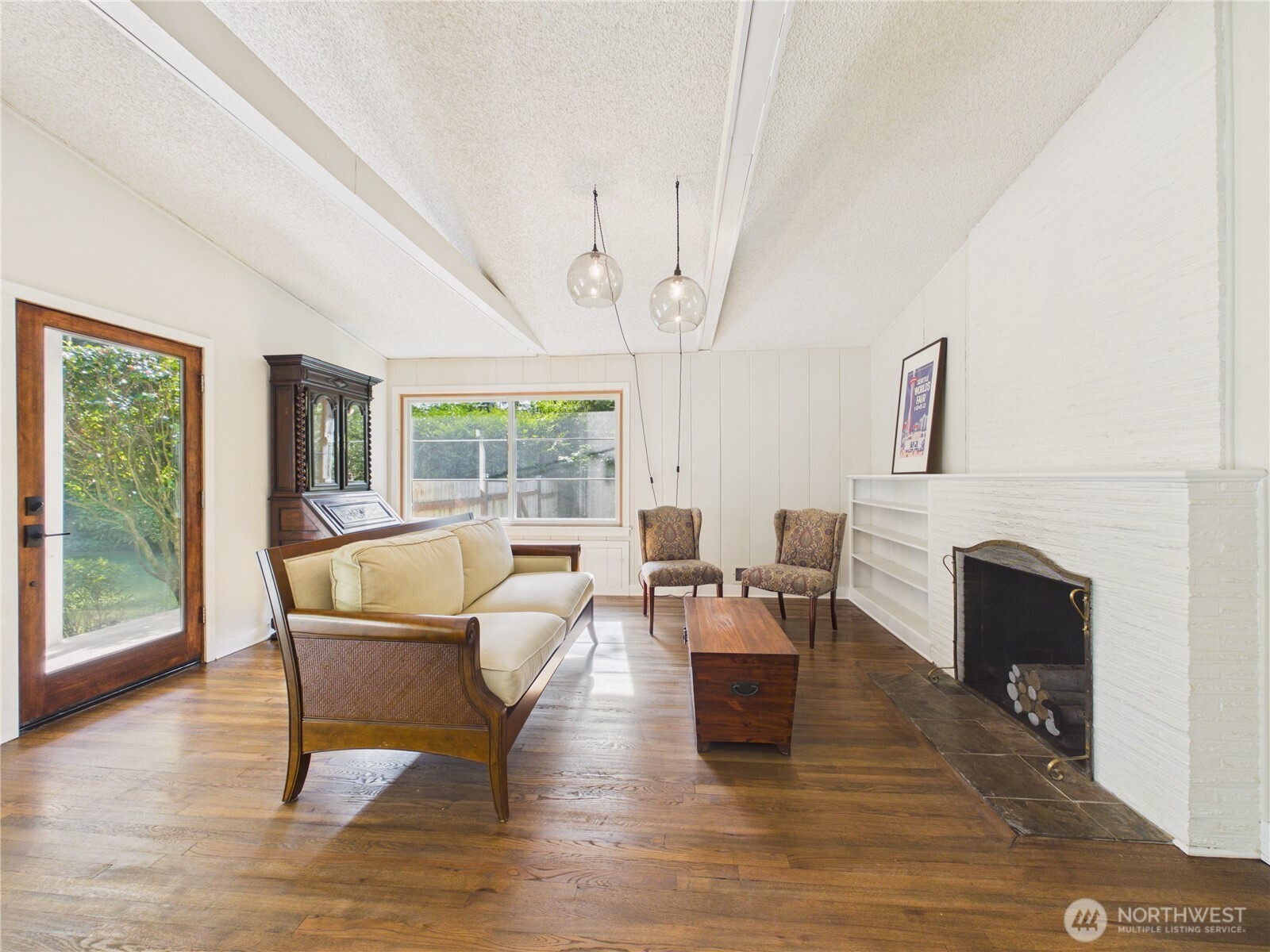 6351 Lake Avenue SW