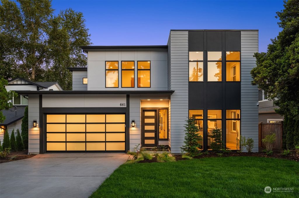 Photo of 661 11th Avenue, Kirkland, WA 98033 (MLS # 2262914)