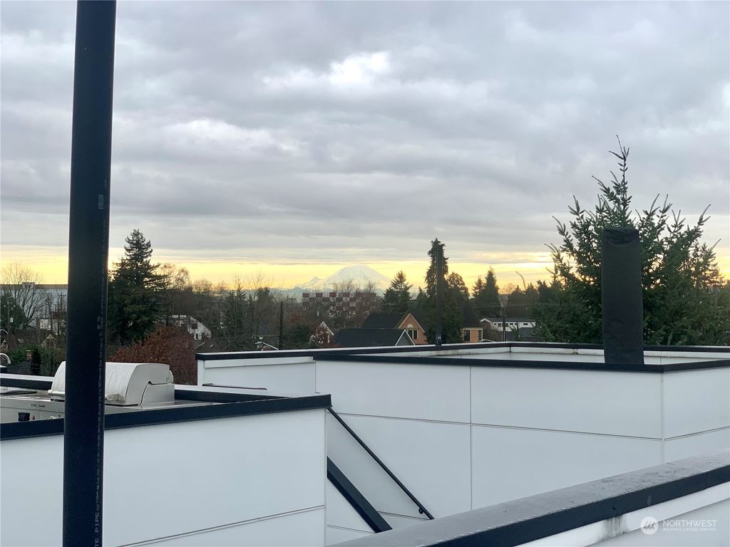 Photo of 6236 Corson Ave S #B, Seattle, WA 98108 (MLS # 2187825)