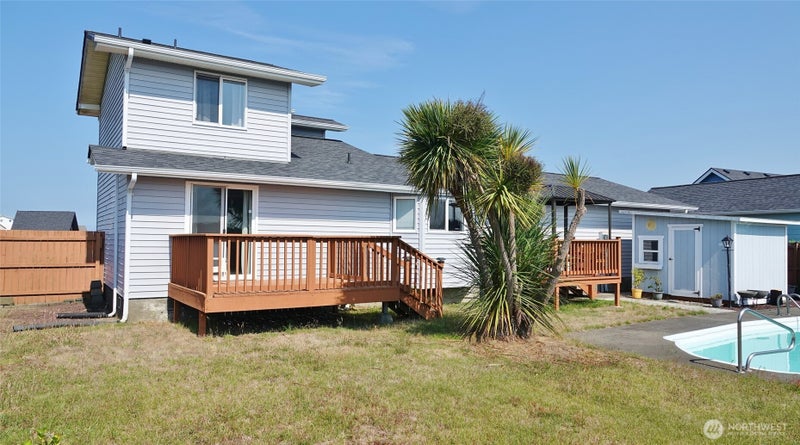1102 Fairwood Drive SW