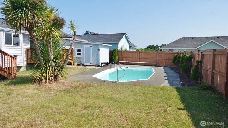 1102 Fairwood Drive SW