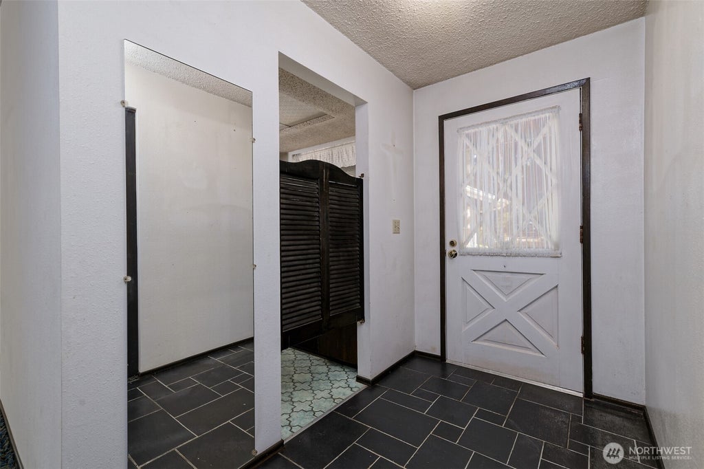 Photo of 2471 SE Binns Swiger Loop Road, Shelton, WA 98584 (MLS # 2585619)
