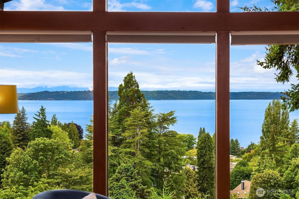 Photo of 19212 94th Avenue W, Edmonds, WA 98020 (MLS # 2434712)