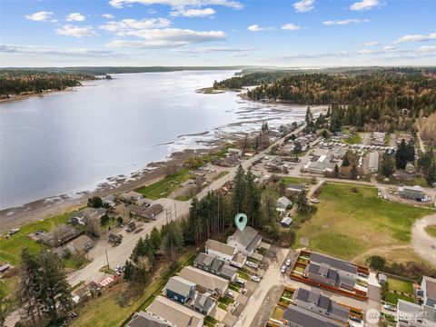 21 E Sullivan Street Allyn WA 98524