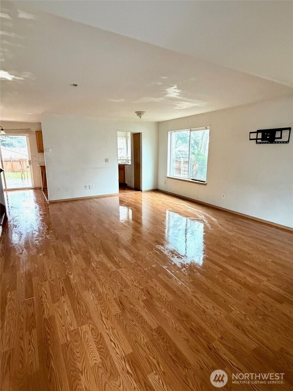 Photo of 7447 S Fife Street, Tacoma, WA 98409 (MLS # 2491619)