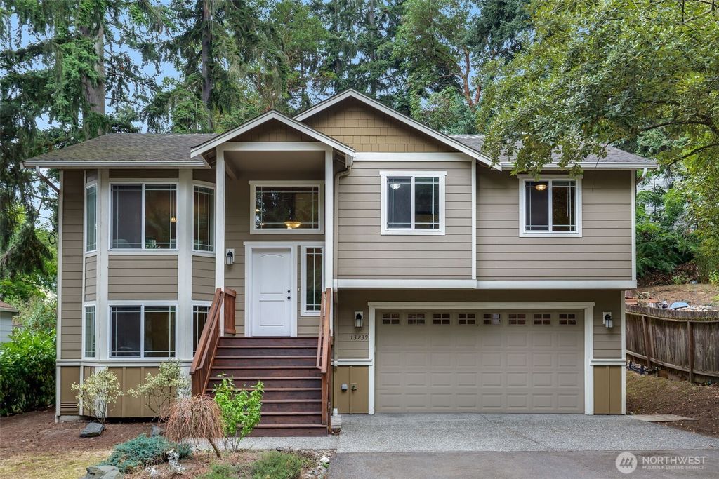 Photo of 13739 Stone Avenue N, Seattle, WA 98133 (MLS # 2502735)