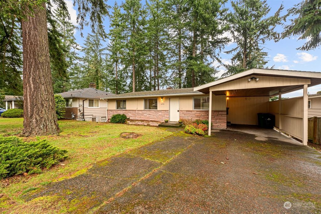Photo of 16336 Ashworth Avenue N, Shoreline, WA 98133 (MLS # 2197278)