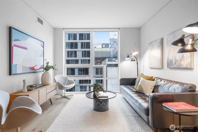 121 Stewart Street 503