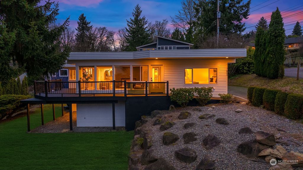 Photo of 7603 S 115th Street, Seattle, WA 98178 (MLS # 2192148)