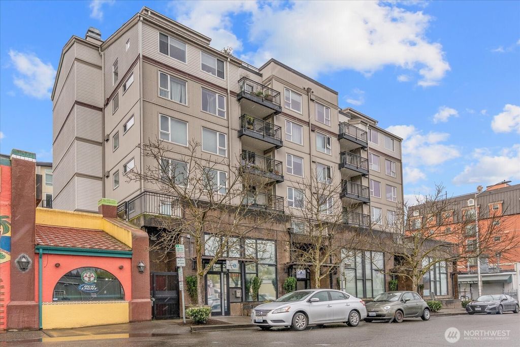 Photo of 12334 31st Avenue NE #409, Seattle, WA 98125 (MLS # 2509048)