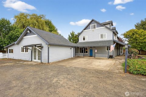 Photo of 2810 SE Grace Avenue, Battle Ground, WA 98604 (MLS # 2431078)