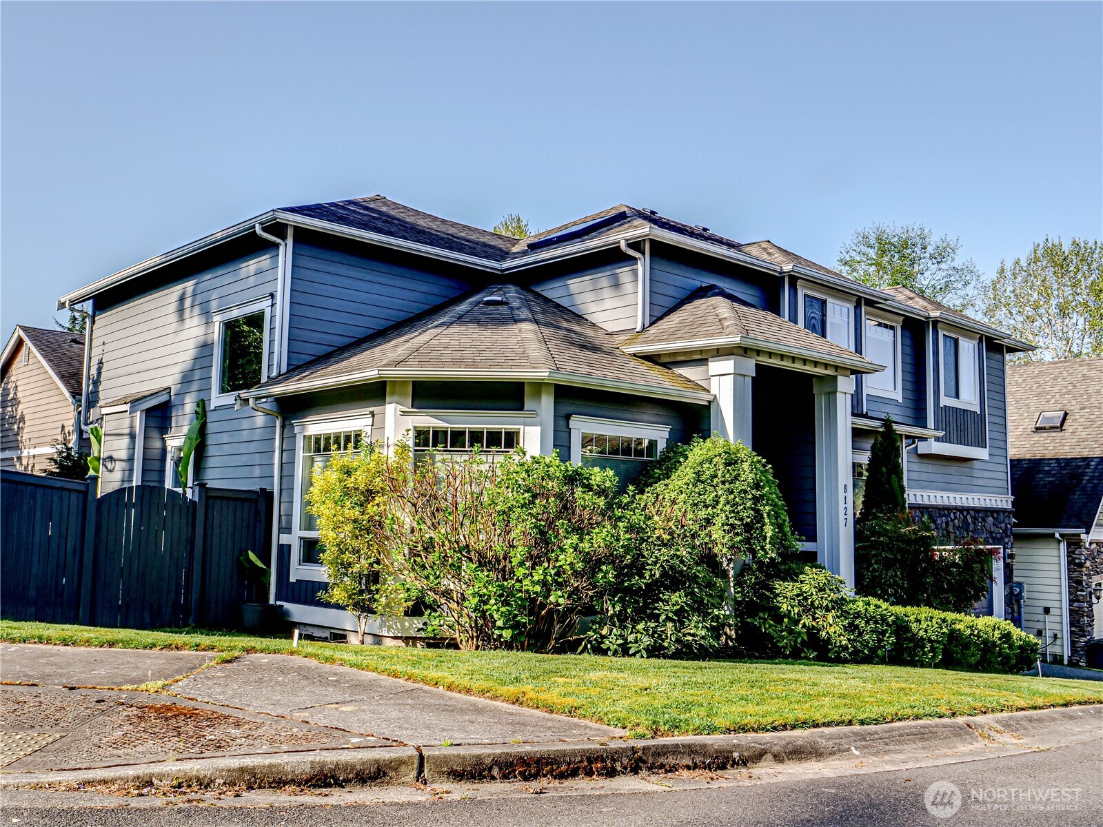 8127 NE 189th Place