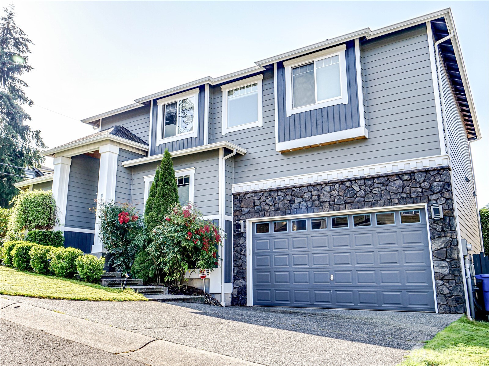 8127 NE 189th Place