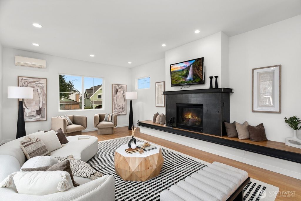 Photo of 7557 Earl Avenue NW, Seattle, WA 98117 (MLS # 2465137)