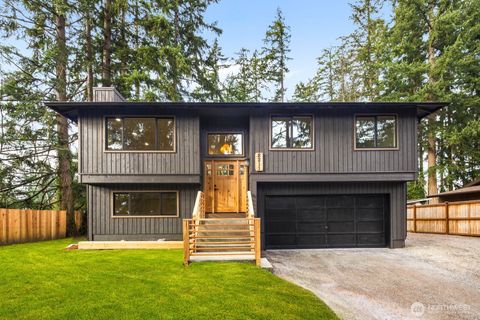 8211 182nd Avenue E Bonney Lake WA 98391