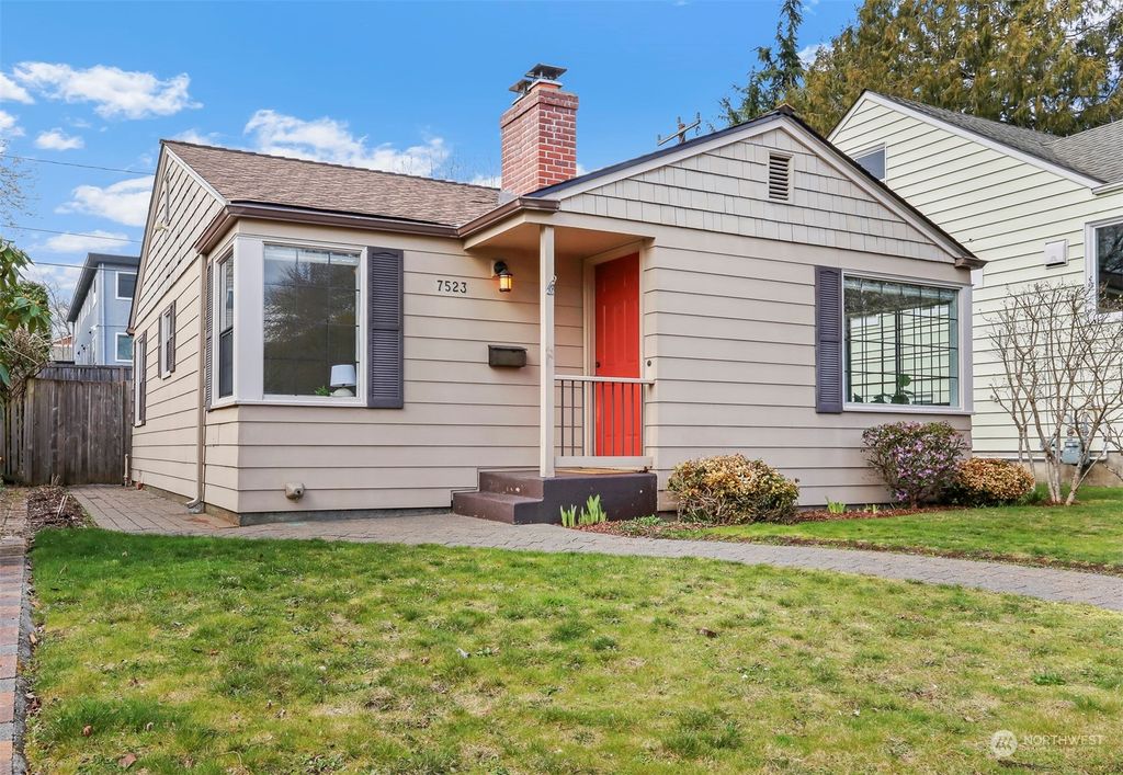 Photo of 7523 Jones Avenue NW, Seattle, WA 98117 (MLS # 2206964)