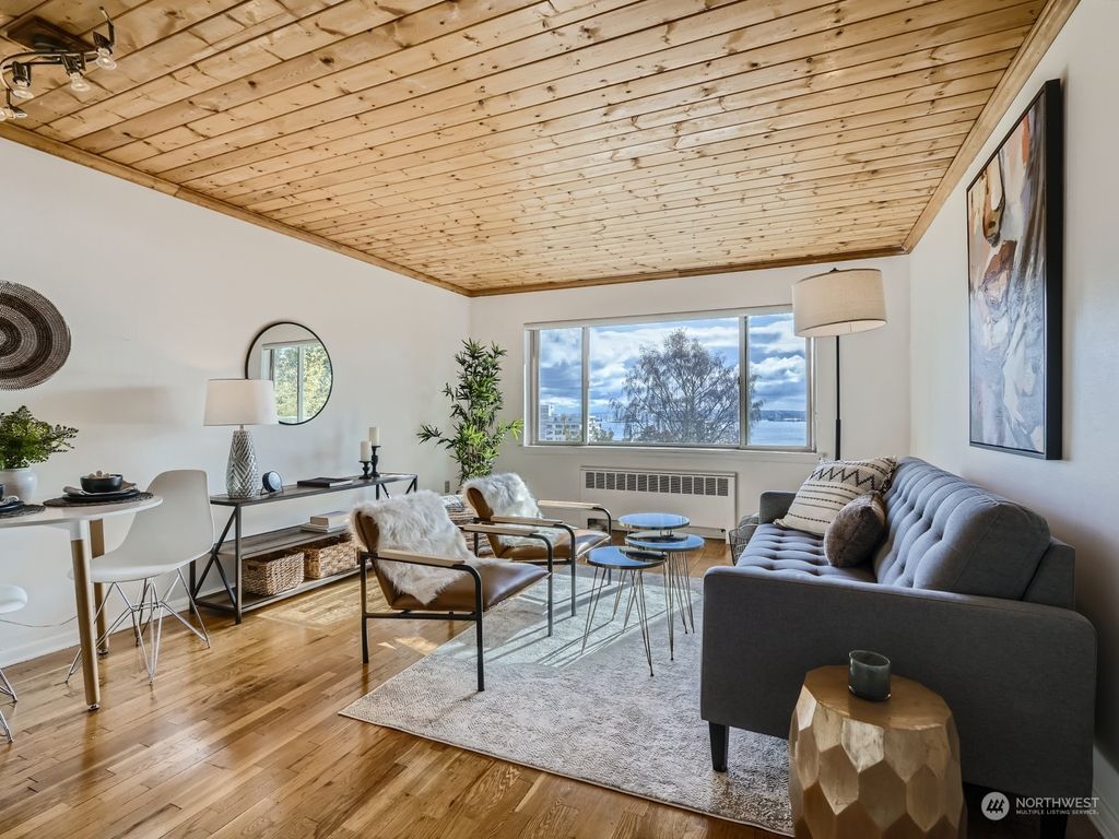 Photo of 515 W Olympic Place #2, Seattle, WA 98119 (MLS # 2174572)