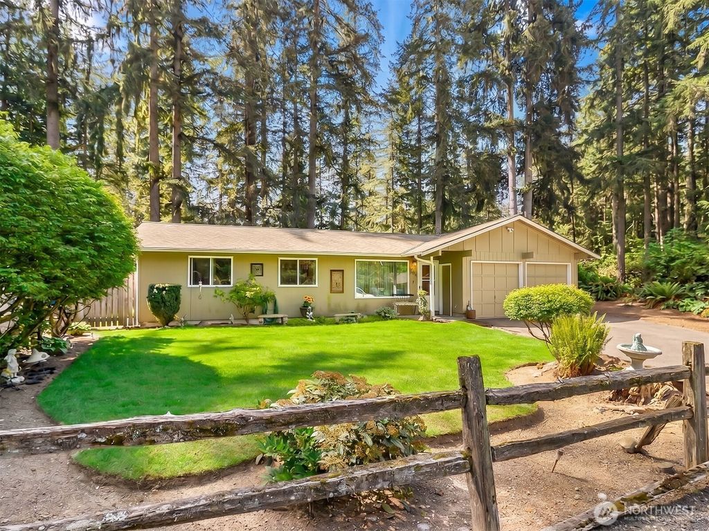 Photo of 19761 NE 156th PL, Woodinville, WA 98077 (MLS # 2523505)