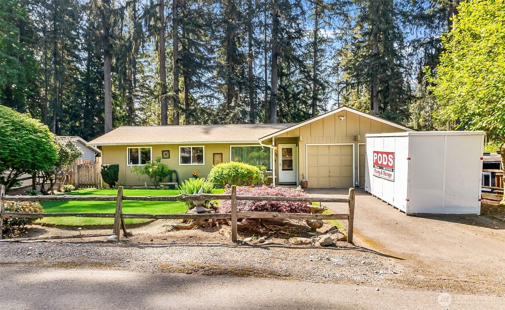 Photo of 19761 NE 156th PL, Woodinville, WA 98077 (MLS # 2523505)