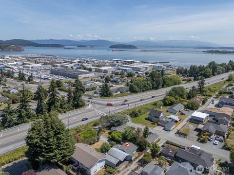 Photo of 805 36th Street, Anacortes, WA 98221 (MLS # 2439317)