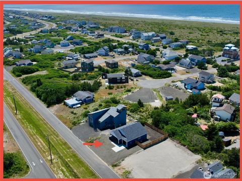 Photo of 923 Ocean Shores Boulevard SW, Ocean Shores, WA 98569 (MLS # 2359251)